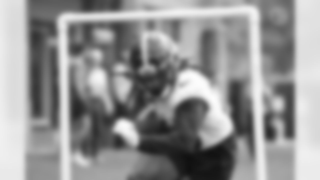 Pittsburgh Steelers running back Anthony McFarland Jr. (26) participates in the Organized Team Activities (OTAs), Thursday June 2, 2022 at the UPMC Rooney Sports Complex. (Abigail Dean / Pittsburgh Steelers)