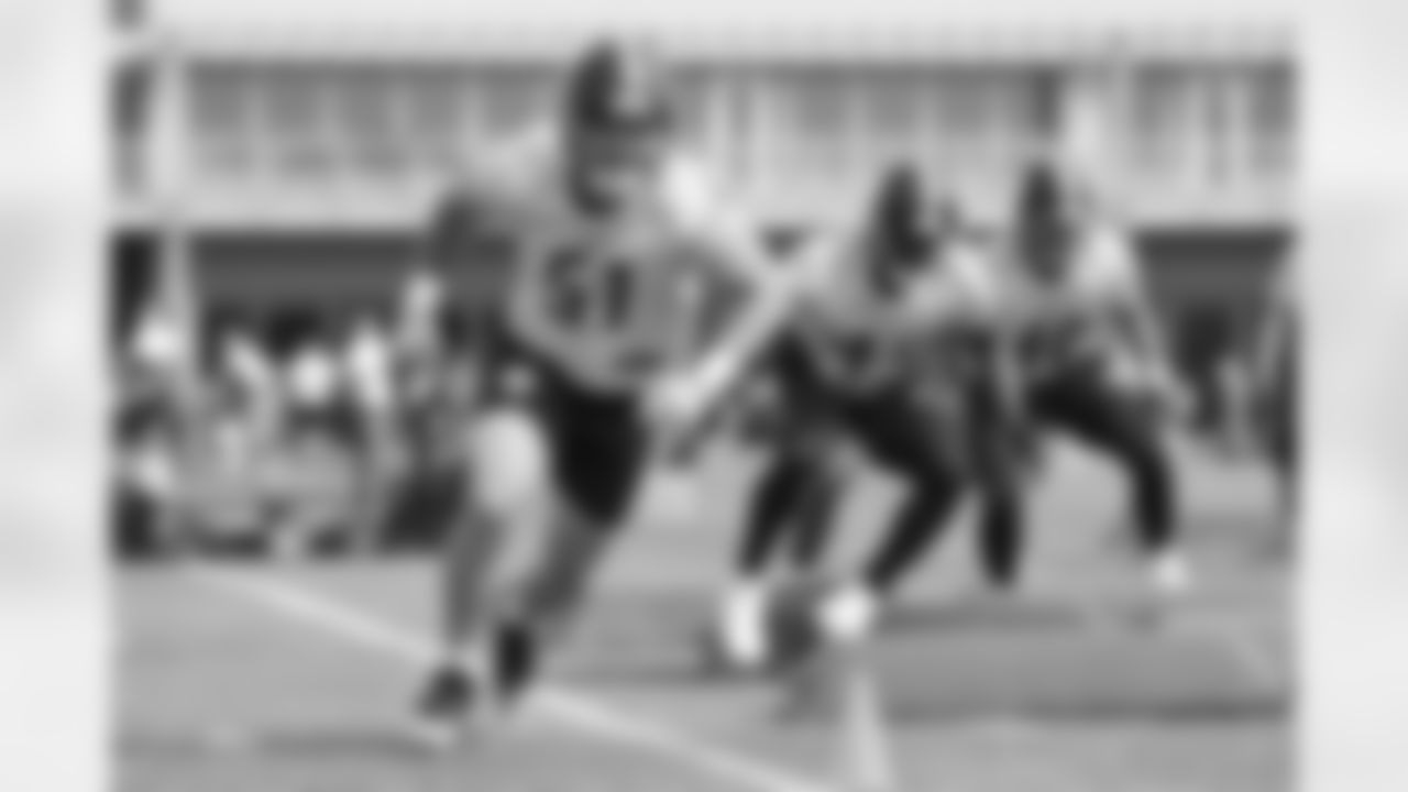 Pittsburgh Steelers linebacker Nick Herbig (51) participates in the Organized Team Activities (OTAs), Tuesday May 23, 2023 at the UPMC Rooney Sports Complex. (Karl Roser / Pittsburgh Steelers)