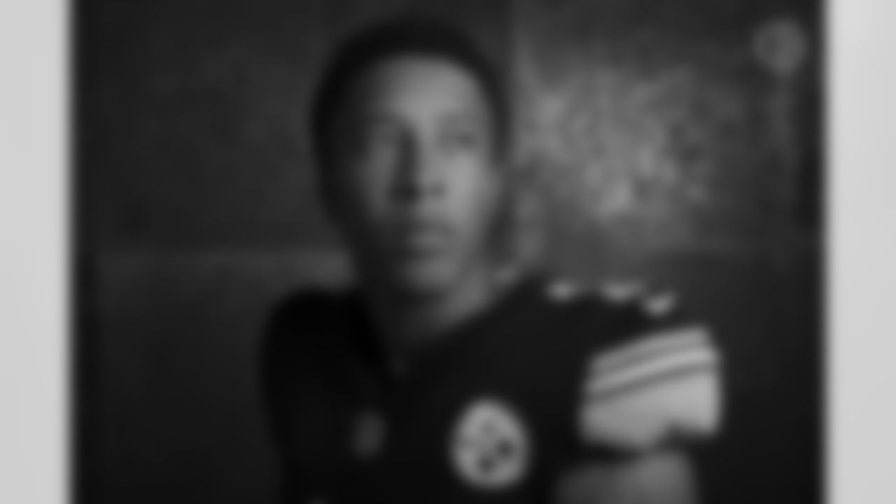 Pittsburgh Steelers defensive back Tre Norwood (21) poses for a photo during the Steelers 2021 media day, Friday, July 23, 2021 in Pittsburgh, PA. (Caitlyn Epes / Pittsburgh Steelers)