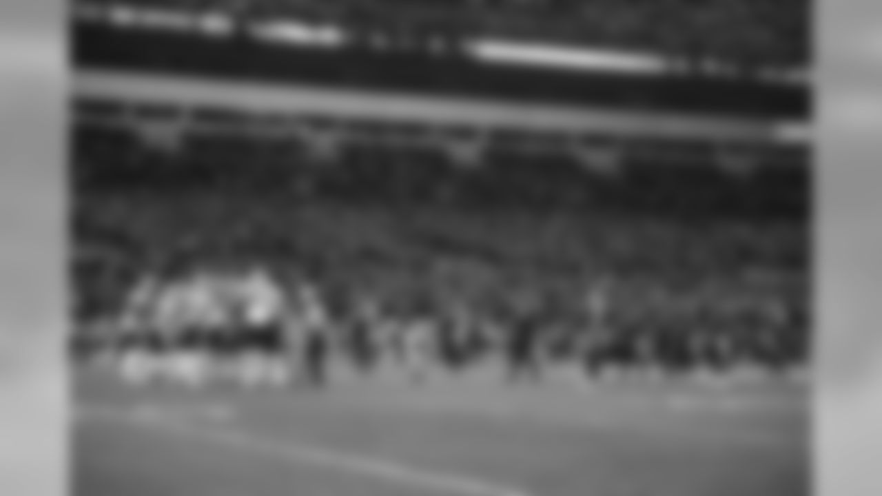 A 2018 Regular Season game between the Pittsburgh Steelers and the New England Patriots on December 16, 2018. The Steelers defeated the Patriots 17-10.