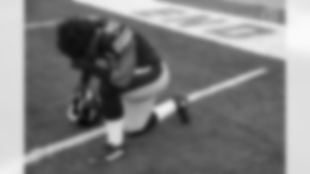 Pittsburgh Steelers linebacker Devin Bush (55) during a regular season game between the Pittsburgh Steelers and the Detroit Lions, Sunday, Nov. 14, 2021 in Pittsburgh, PA. The Steelers and the Lions tied in OT 16-16. (Jared Wickerham / Pittsburgh Steelers)