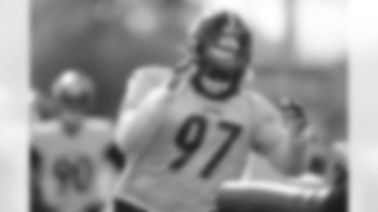 Pittsburgh Steelers defensive tackle Cameron Heyward (97) practices at the UPMC Rooney Sports Complex preparing for a Week 5 matchup against the Philadelphia Eagles, Monday, Oct. 5, 2020 in Pittsburgh, PA. (Karl Roser / Pittsburgh Steelers)