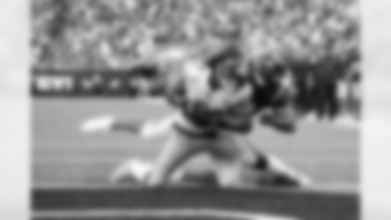 Pittsburgh Steelers running back Najee Harris (22) during a regular season game between the Pittsburgh Steelers and the Cincinnati Bengals, Sunday, Sept. 11, 2022 in Cincinnati, OH. The Steelers beat the Bengals in OT 23-20. (Abigail Dean / Pittsburgh Steelers)