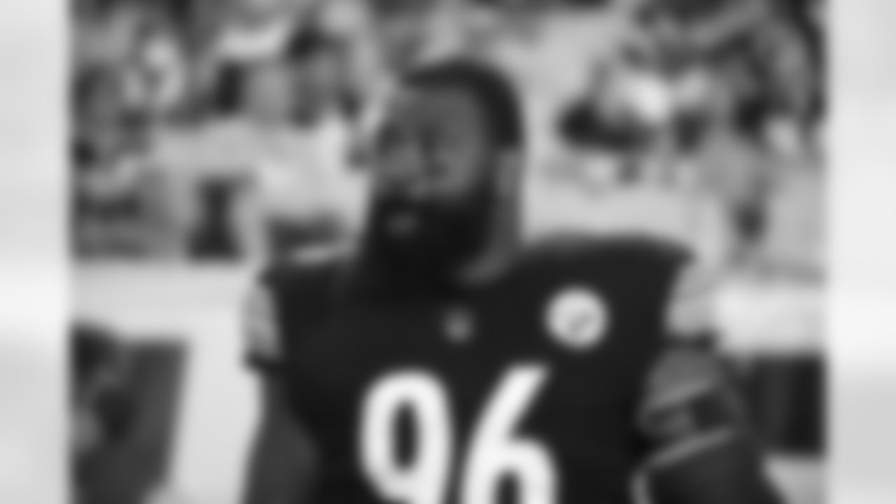 Pittsburgh Steelers defensive end Isaiah Buggs (96)