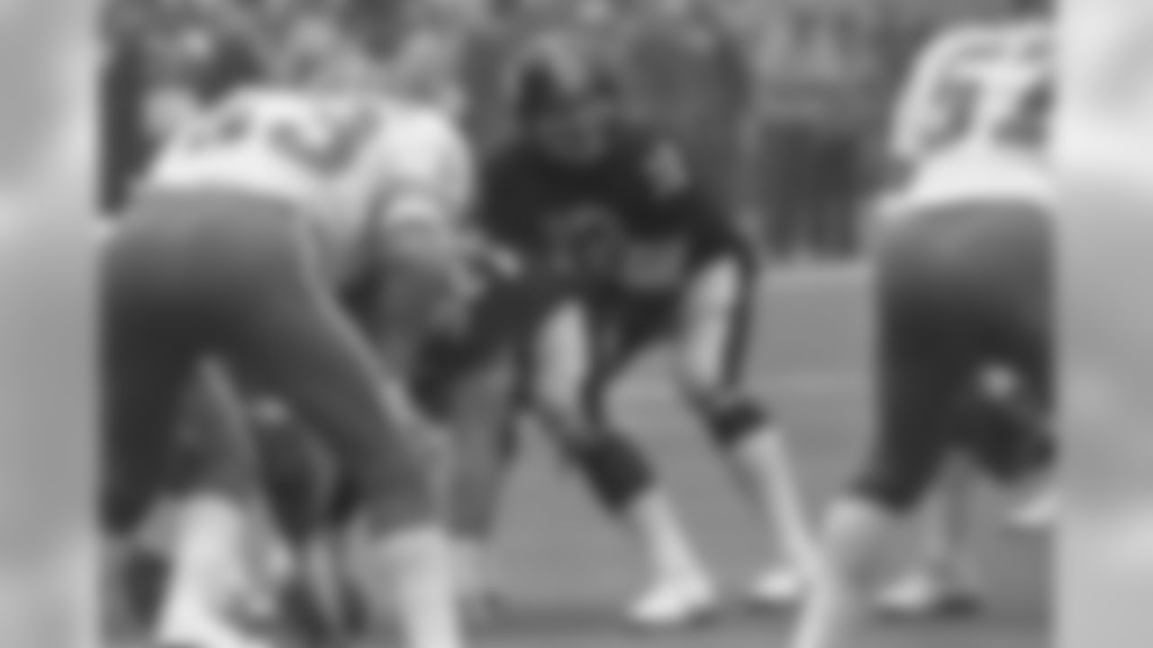 The Steelers defeated the Broncos 33-10 in an AFC Divisional playoff game on December 30, 1978.