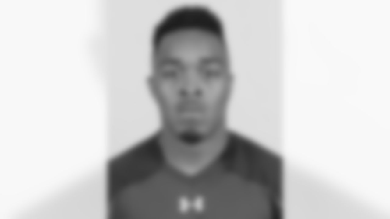 Houston defensive back William Jackson III poses for a headshot during the 2016 NFL Scouting Combine at Lucas Oil Stadium on Saturday, Feb. 27, 2016 in Indianapolis. (Ben Liebenberg via AP)