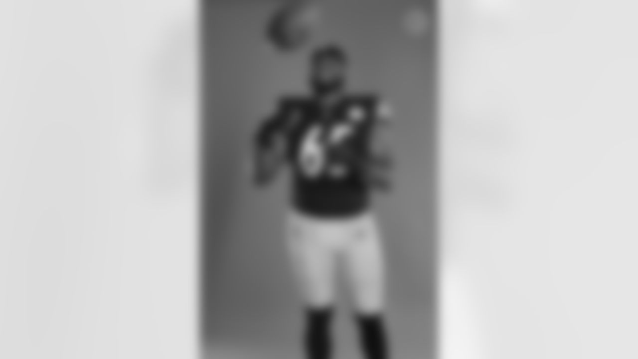 Pittsburgh Steelers offensive tackle Dan Moore Jr. (65) poses for a photo during the Steelers 2021 media day, Saturday, July 24, 2021 in Pittsburgh, PA. (Caitlyn Epes / Pittsburgh Steelers)