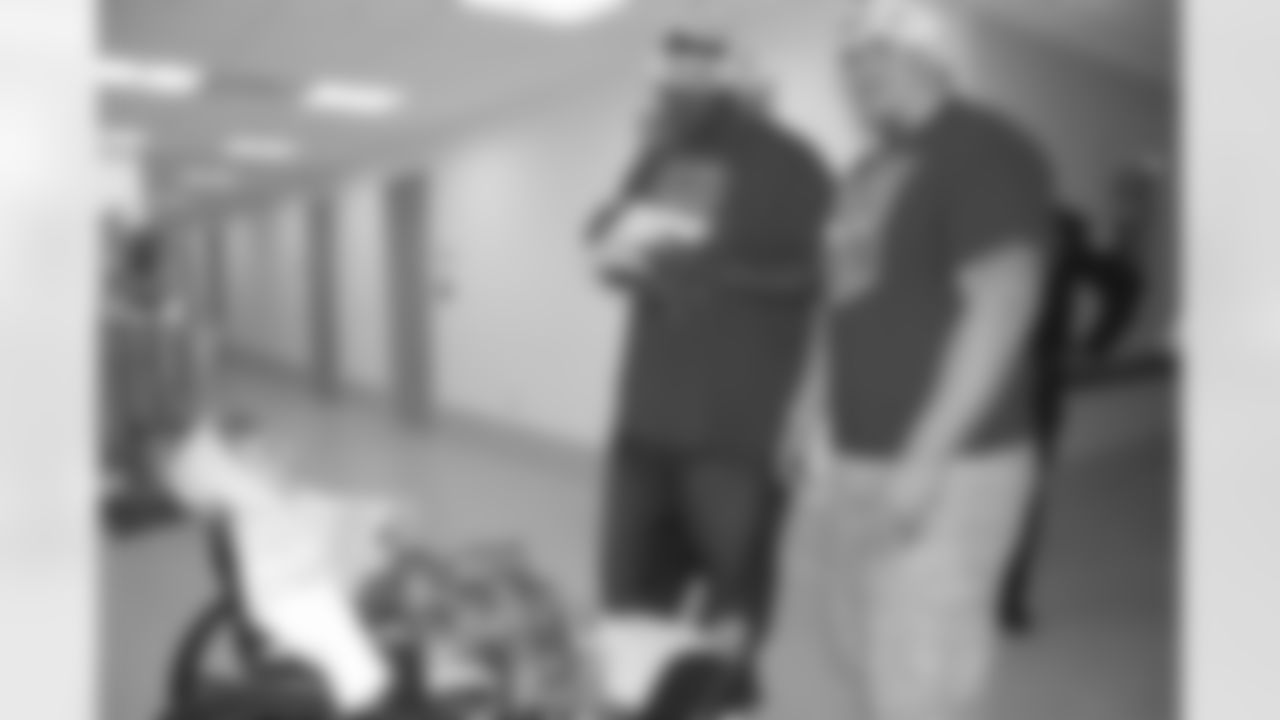 09_Childrens_Hospital_Christmas