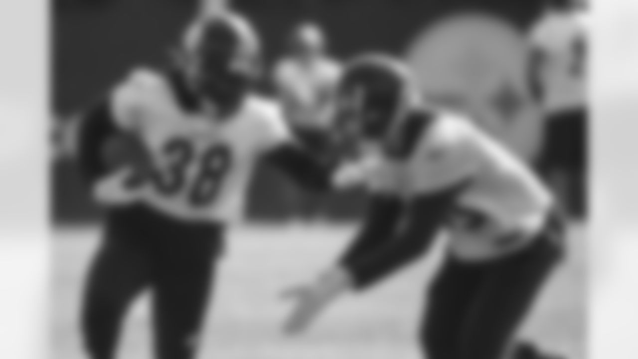 Pittsburgh Steelers running back Jaylen Samuels (38) and Pittsburgh Steelers linebacker Joe Schobert (93) during practice at the UPMC Rooney Sports Complex preparing for a Week 2 matchup against the Las Vegas Raiders, Friday, Sept. 17, 2021 in Pittsburgh, PA. (Caitlyn Epes / Pittsburgh Steelers)