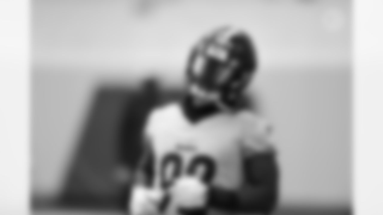 Pittsburgh Steelers linebacker Olasunkanmi Adeniyi (92) practices at the UPMC Rooney Sports Complex preparing for a Week 10 matchup against the Cincinnati Bengals, Wednesday, Nov. 11, 2020 in Pittsburgh, PA. (Karl Roser / Pittsburgh Steelers)