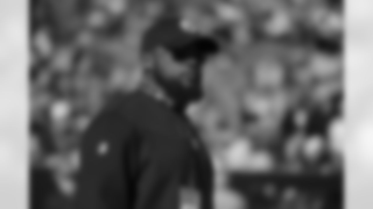 Pittsburgh Steelers Head Coach Mike Tomlin during a regular season game between the Pittsburgh Steelers and the Cincinnati Bengals, Sunday, Nov. 28, 2021 in Cincinnati, OH. The Steelers lost to the Bengals 41-10. (Caitlyn Epes / Pittsburgh Steelers)