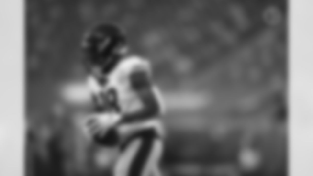 Pittsburgh Steelers wide receiver Diontae Johnson (18) warms up before a regular season game between the Pittsburgh Steelers and the New York Giants, Monday, Sept. 14, 2020 in East Rutherford, NJ. (Karl Roser / Pittsburgh Steelers)