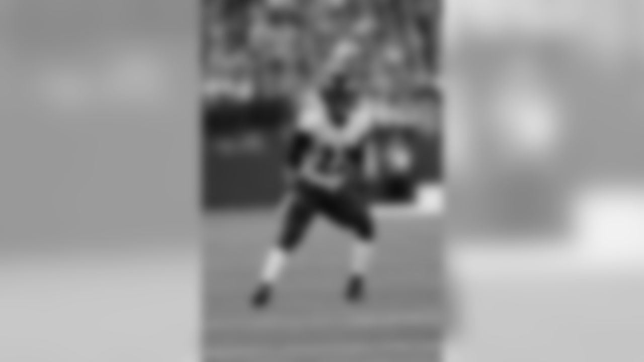Ravens CB Jimmy Smith leads the team in interceptions with 2. Smith has also recorded 51 tackles and 8 passes defended this season.