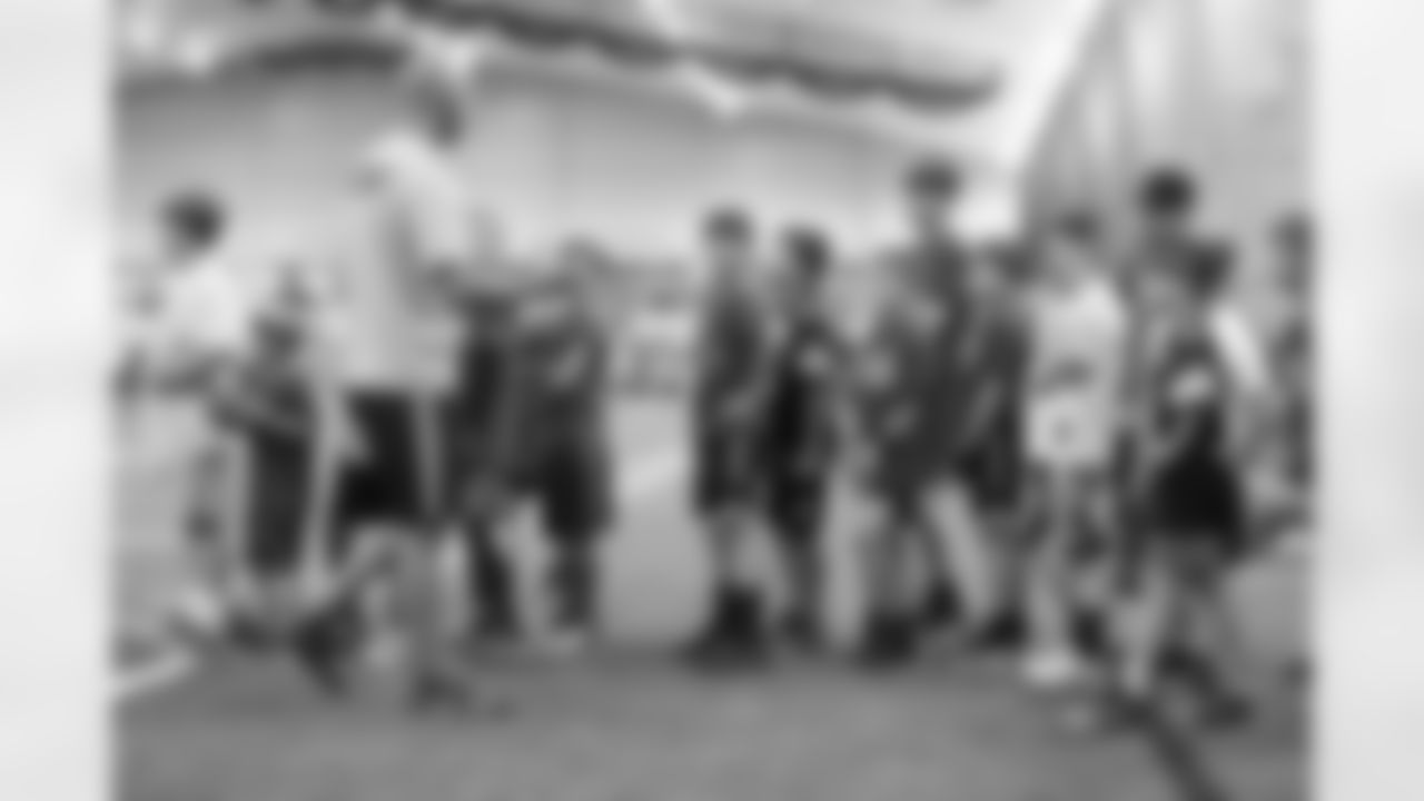 The Steelers host a 2023 Youth Football Camp at Highlands Sports Complex Friday, June 16, 2023 in Triadelphia, WV. (Karl Roser / Pittsburgh Steelers)