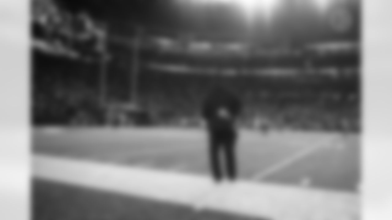 Pittsburgh Steelers Head Coach Mike Tomlin during a regular season game between the Pittsburgh Steelers and the Minnesota Vikings, Thursday, Dec. 9, 2021 in Minneapolis, MN. The Vikings beat the Steelers 36-28. (Caitlyn Epes / Pittsburgh Steelers)