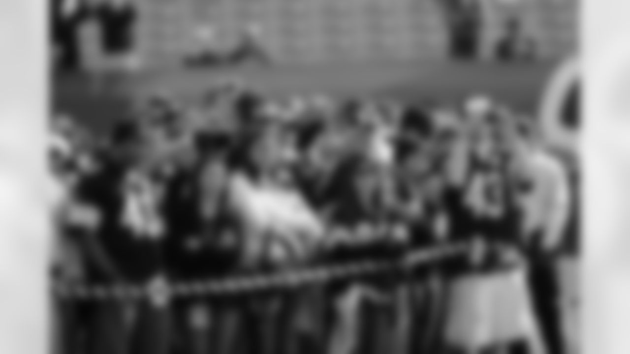 09_MIA_FANS 8