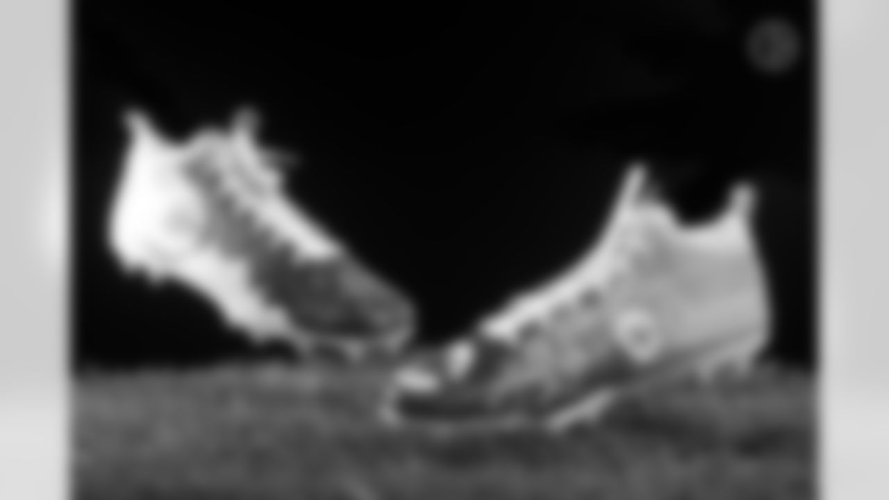 Pittsburgh Steelers linebacker T.J. Watt (90) will showcase his custom cleats supporting UPMC Children's Hospital of Pittsburgh during Week 13. Artist: Cody Sabol (Caitlyn Epes / Pittsburgh Steelers)