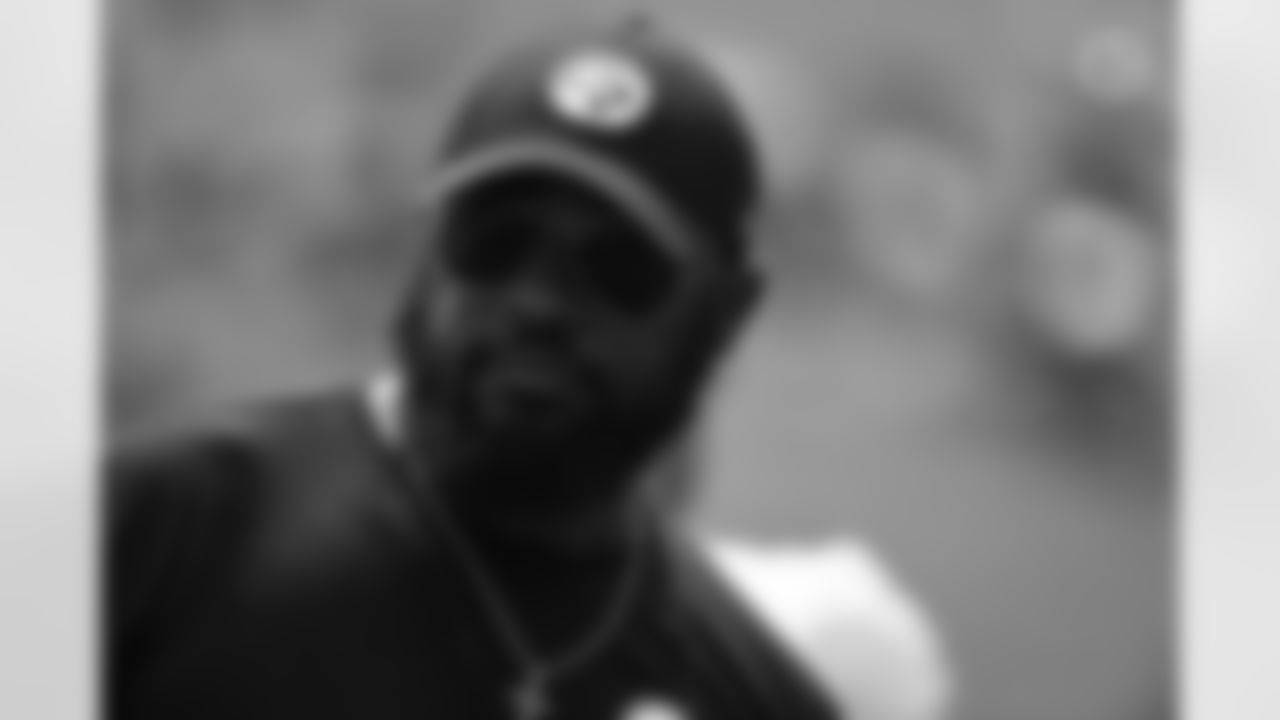 Pittsburgh Steelers Head Coach Mike Tomlin trains at Saint Vincent College during the 2022 Steelers Training Camp on Thursday, Aug. 4, 2022 in Latrobe, PA. (Taylor Ollason / Pittsburgh Steelers)