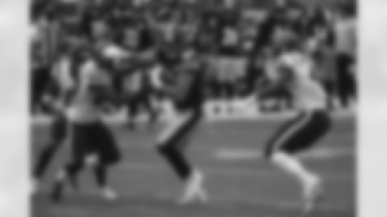 Pittsburgh Steelers tight end Vance McDonald (89) during a regular season game between the Pittsburgh Steelers and the Houston Texans, Sunday, Sept. 27, 2020 in Pittsburgh, PA. The Steelers beat the Texans 28-21. (Caitlyn Epes / Pittsburgh Steelers)