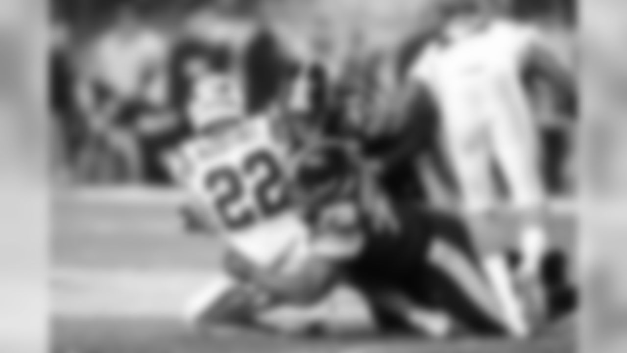 A 2018 Regular Season game between the Pittsburgh Steelers and the Carolina Panthers on November 8, 2018. The Steelers defeated the Panthers 52-21. The Steelers defeated the Panthers 52-21.