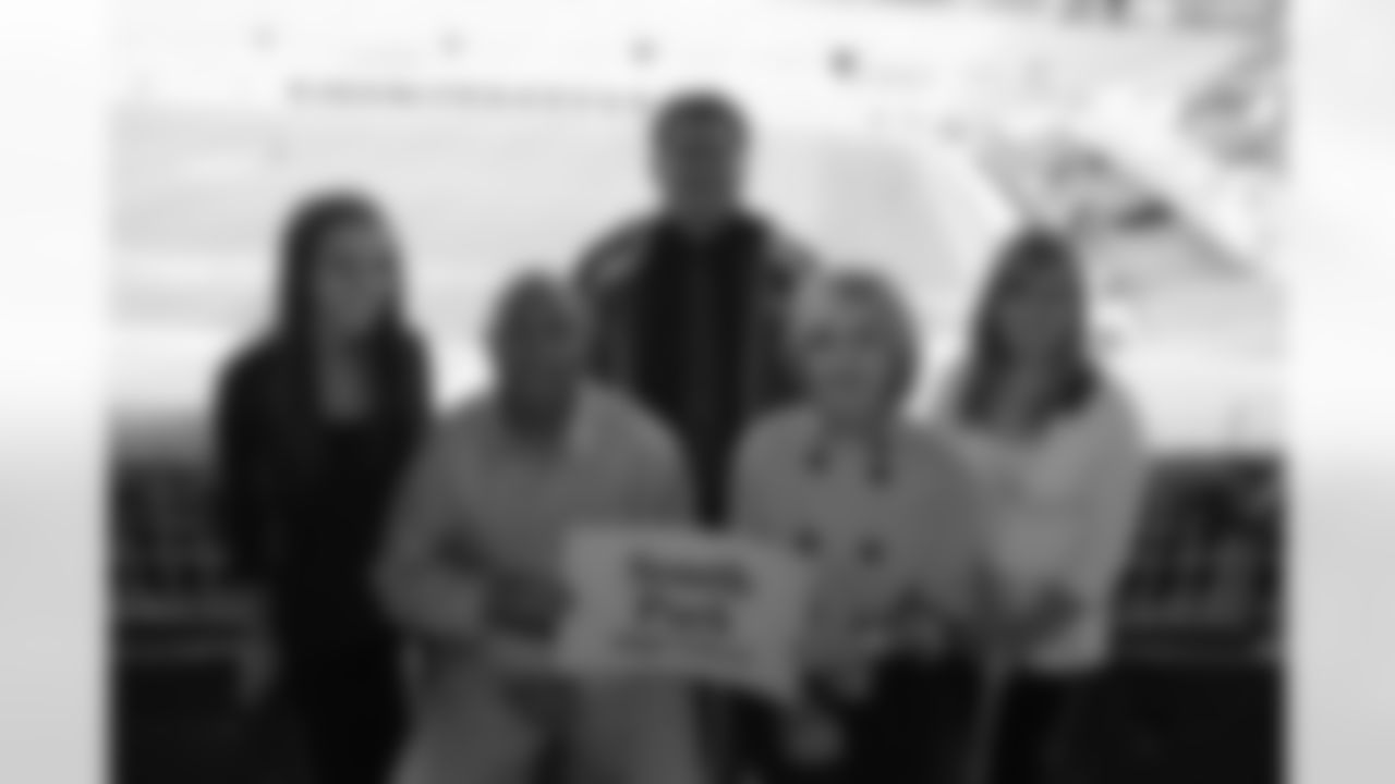 08_CaringTeam_Luncheon_dh_374