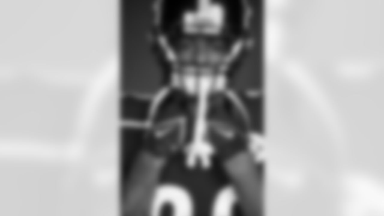 Pittsburgh Steelers running back Najee Harris (22) poses for a photo during the Pittsburgh Steelers 2022 media day, on Friday, July 29, 2022 in Latrobe, PA. (Abigail Dean / Pittsburgh Steelers)