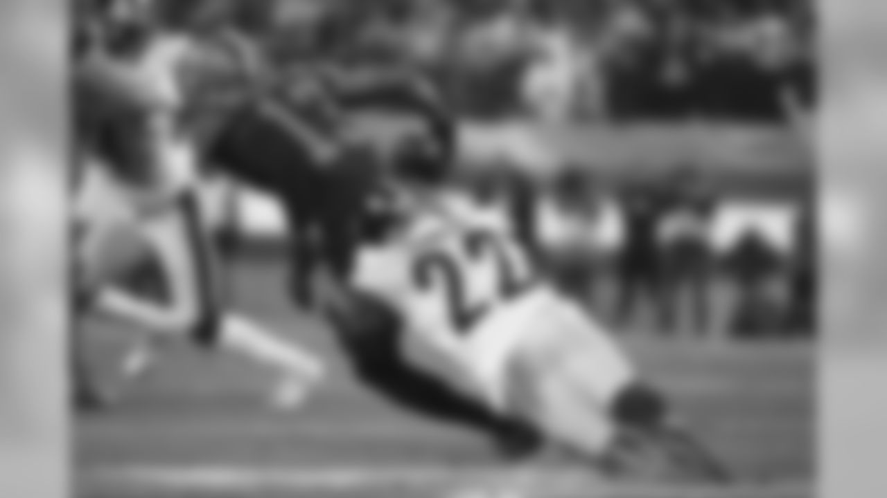 A 2019 regular season game between the Pittsburgh Steelers and the Cleveland Browns on Thursday, November 14, 2019. The Browns defeated the Steelers 21-7.