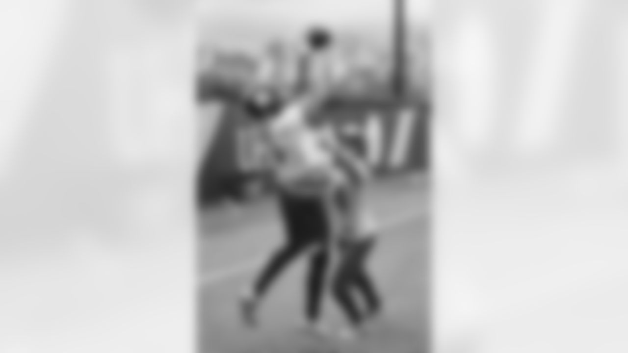 JuJu Smith-Schuster and Coty Sensabaugh
