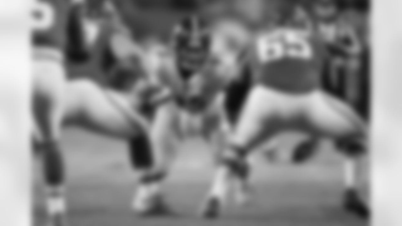 Pittsburgh Steelers defensive lineman Chris Wormley (95) during a postseason Wild Card Round game between the Pittsburgh Steelers and the Kansas City Chiefs, Sunday, Jan. 16, 2022 in Kansas City, MO. (Karl Roser / Pittsburgh Steelers)