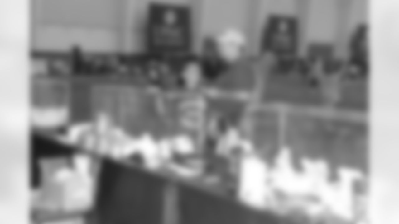 08_JrGatoradeCampA_dh_08