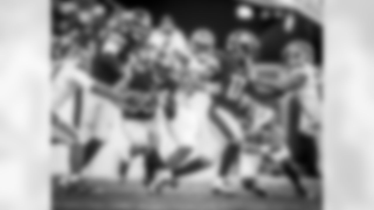 Alejandro Villanueva, Fitzgerald Toussaint, and Eli Rogers