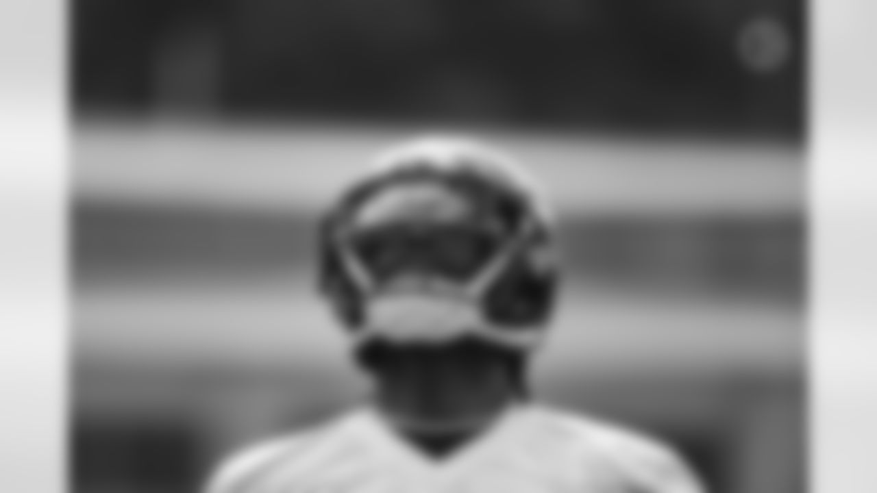 Pittsburgh Steelers running back Najee Harris (22) practices at the UPMC Rooney Sports Complex during rookie minicamp, Friday, May 14, 2021 in Pittsburgh, PA. (Caitlyn Epes / Pittsburgh Steelers)