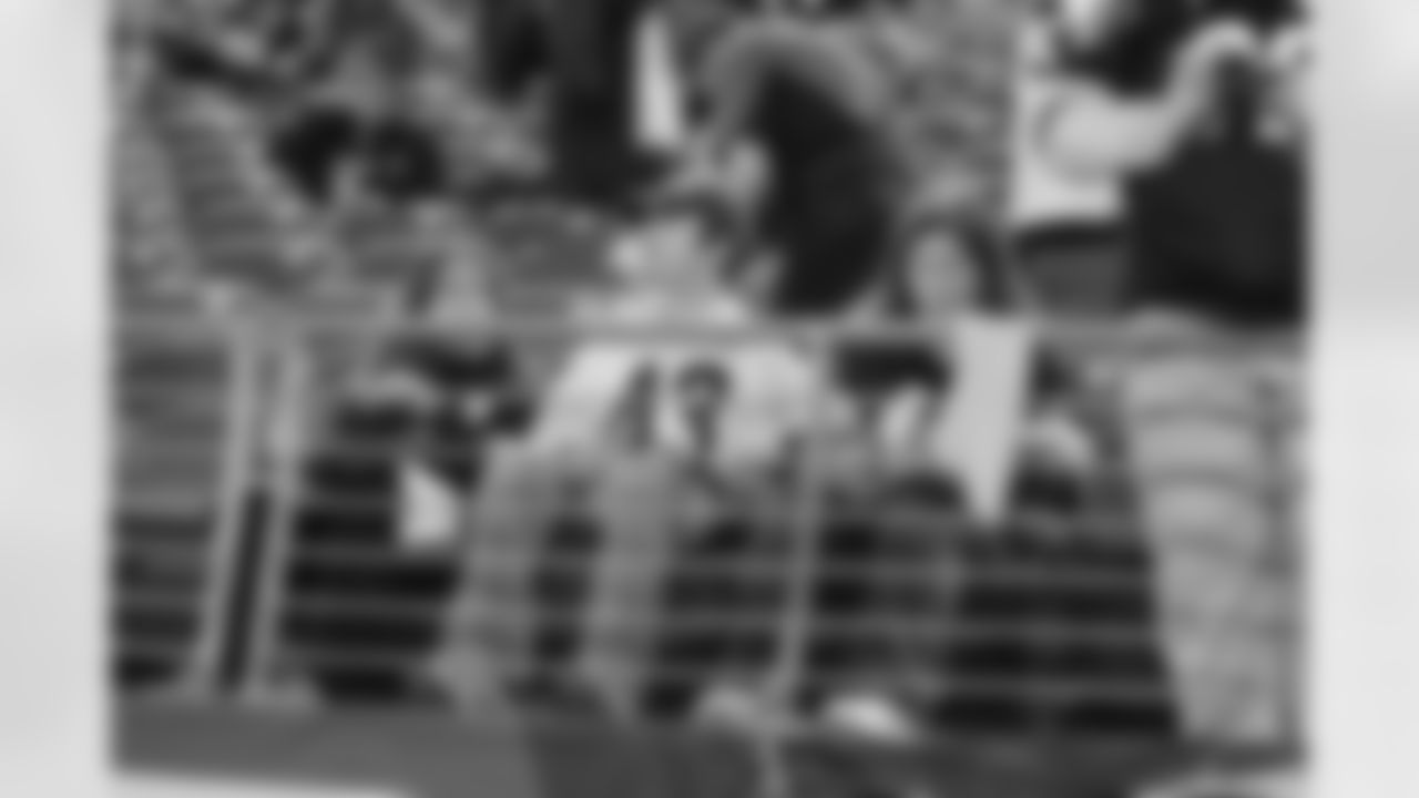 09_BALT1_Fans10