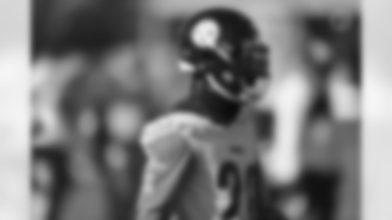 Pittsburgh Steelers cornerback Cameron Sutton (20) during practice at the UPMC Rooney Sports Complex preparing for a Week 10 matchup against the Detroit Lions, Thursday, Nov. 11, 2021 in Pittsburgh, PA. (Karl Roser / Pittsburgh Steelers)