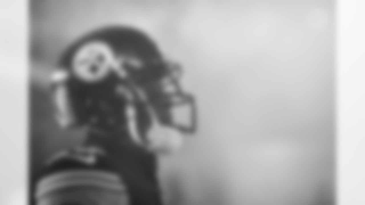 Pittsburgh Steelers cornerback Mike Hilton (28) prior to a postseason Wild Card Round game between the Pittsburgh Steelers and the Cleveland Browns, Sunday, Jan. 10, 2021 in Pittsburgh, PA. The Browns defeated the Steelers 48-37. (Karl Roser / Pittsburgh Steelers)