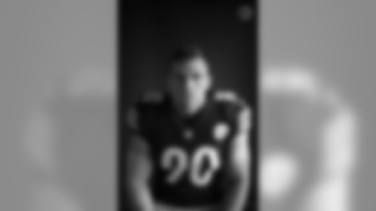 Pittsburgh Steelers linebacker T.J. Watt (90) poses for a photo during the Steelers 2020 media day, Wednesday, Aug. 5, 2020 in Pittsburgh, PA. (Karl Roser / Pittsburgh Steelers)