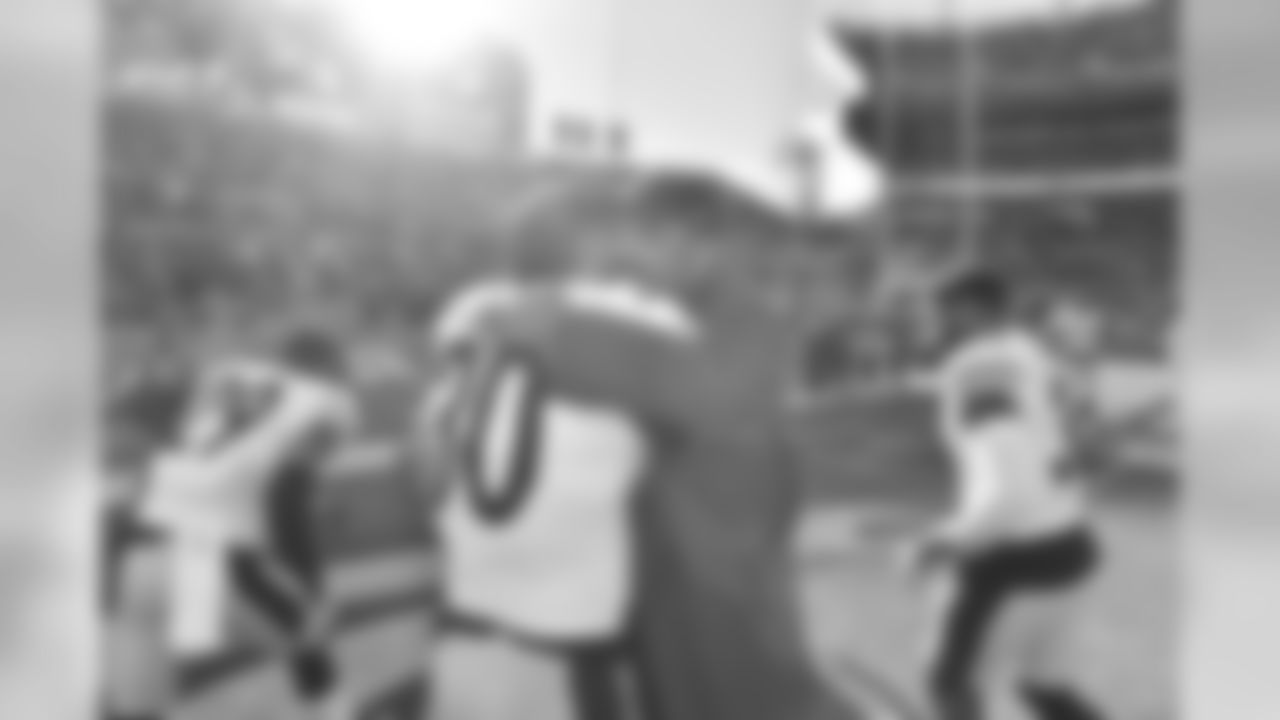 A 2018 Regular Season game between the Pittsburgh Steelers and the Denver Broncos on Sunday, November 25, 2018.