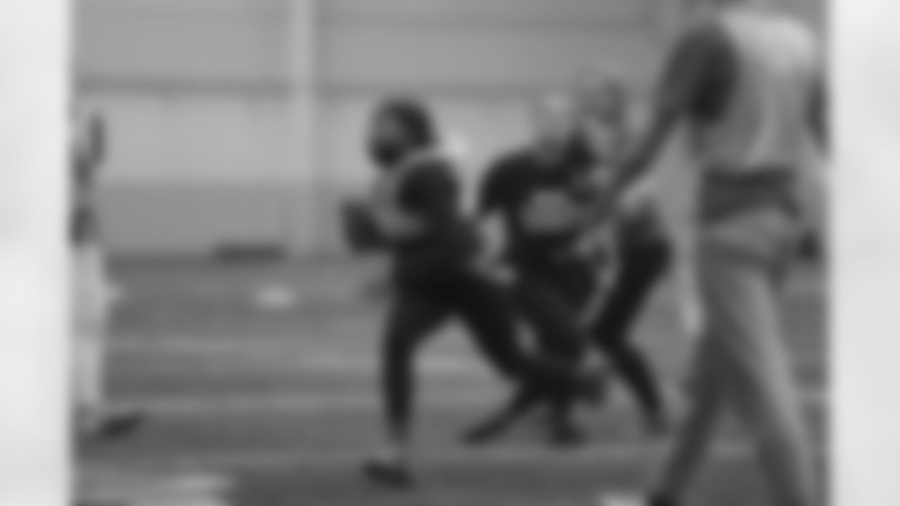 The Steelers host a 2022 Girls Football Camp at the UPMC Rooney Sports Complex Sunday, Feb. 27, 2022 in Pittsburgh, PA. (Caitlyn Epes / Pittsburgh Steelers)