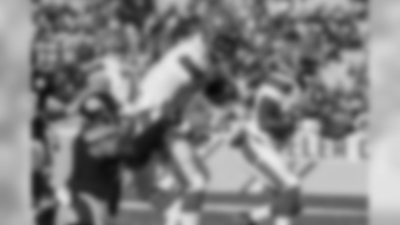 A 2017 Regular Season game between the Pittsburgh Steelers and the Cleveland Browns on Sunday December 31, 2017. The Steelers defeated the Browns 28-24.