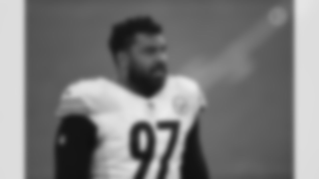 Pittsburgh Steelers defensive tackle Cameron Heyward (97) trains at Heinz Field during the Steelers 2020 Training Camp, Monday, Aug. 22, 2022 in Pittsburgh, PA. (Caitlyn Epes / Pittsburgh Steelers)
