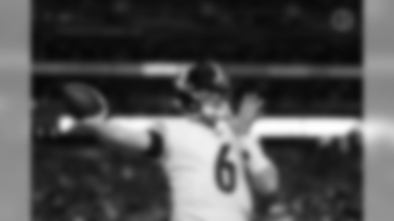 A 2019 regular season game between the Pittsburgh Steelers and the Arizona Cardinals on Sunday, December 8, 2019.