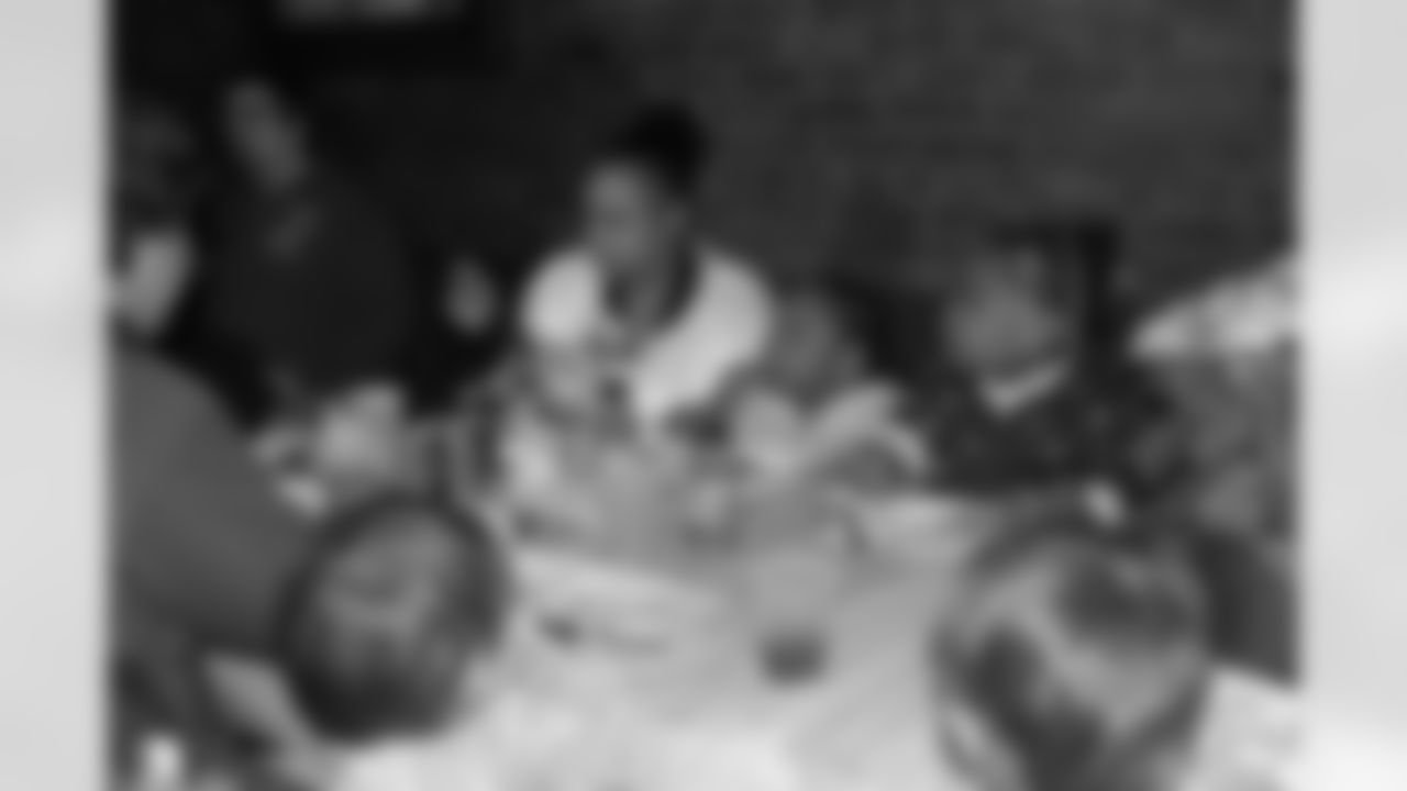 09_Ward_Thankgiving_Dinner