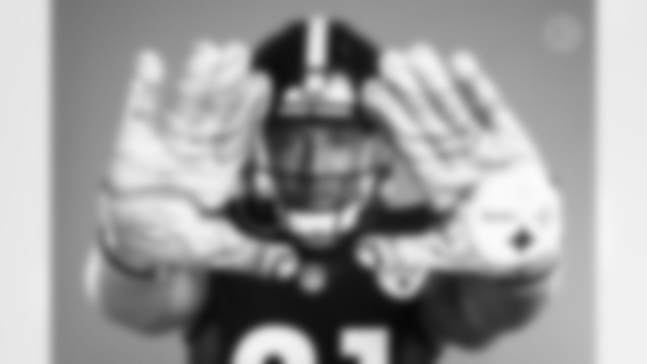 Pittsburgh Steelers defensive back Tre Norwood (21) poses for a photo during the Steelers 2021 media day, Friday, July 23, 2021 in Pittsburgh, PA. (Caitlyn Epes / Pittsburgh Steelers)