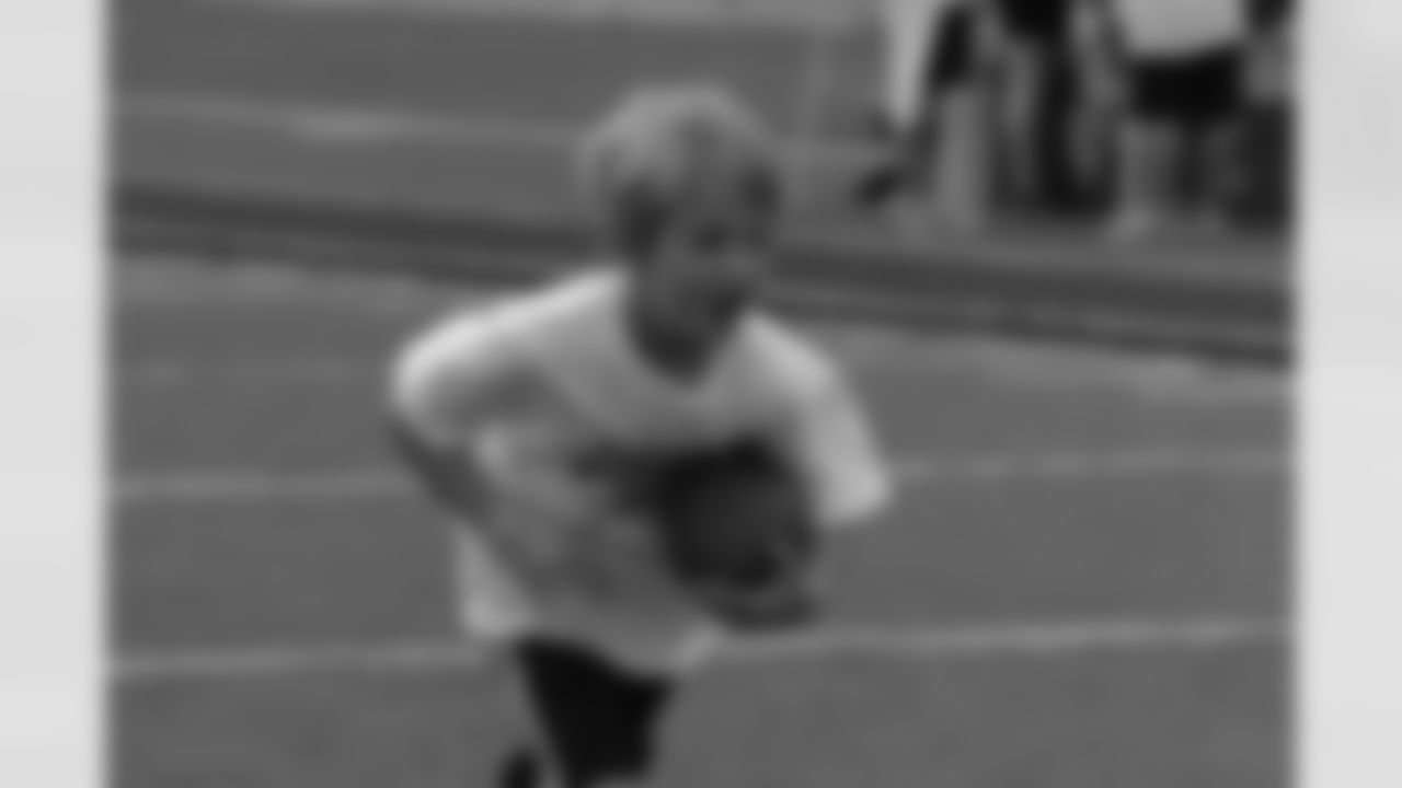 2010_steelers_youth_camp_calu