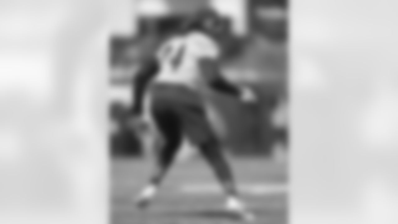 Pittsburgh Steelers cornerback Joey Porter Jr. (24) participates in the Steelers rookie minicamp at the UPMC Rooney Sports Complex, Friday, May 12, 2023 in Pittsburgh, PA. (Karl Roser / Pittsburgh Steelers)