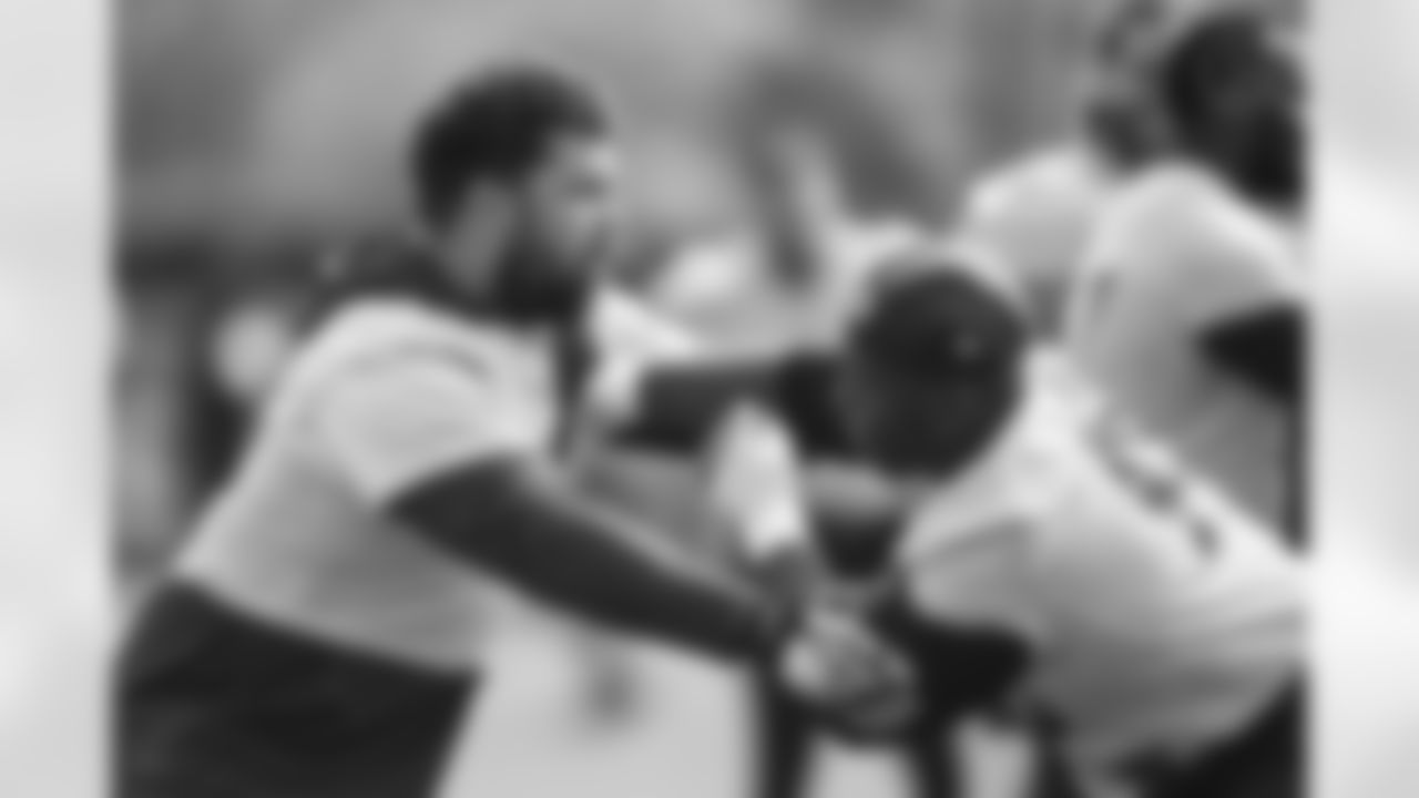 Pittsburgh Steelers defensive tackle Cameron Heyward (97) and Pittsburgh Steelers defensive lineman Keeanu Benton (95) participate in the Organized Team Activities (OTAs), Tuesday May 23, 2023 at the UPMC Rooney Sports Complex. (Karl Roser / Pittsburgh Steelers)