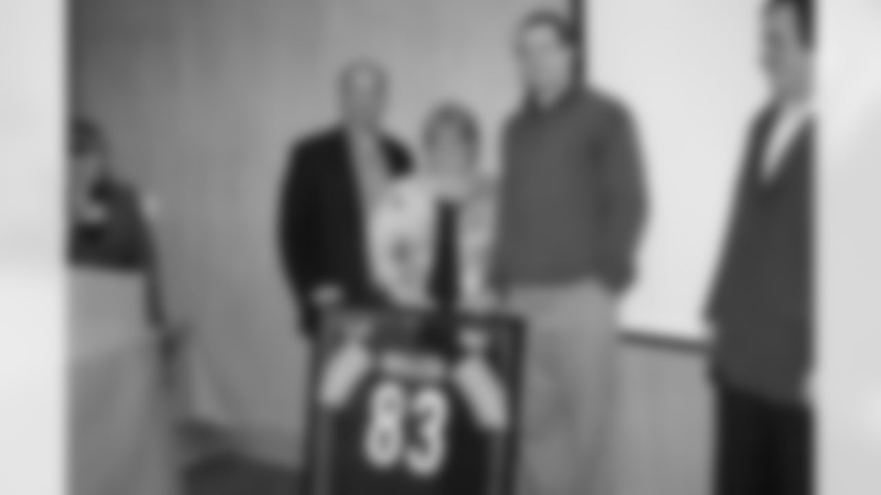 09_GlimmerOfHope_Check_Miller_dh_29