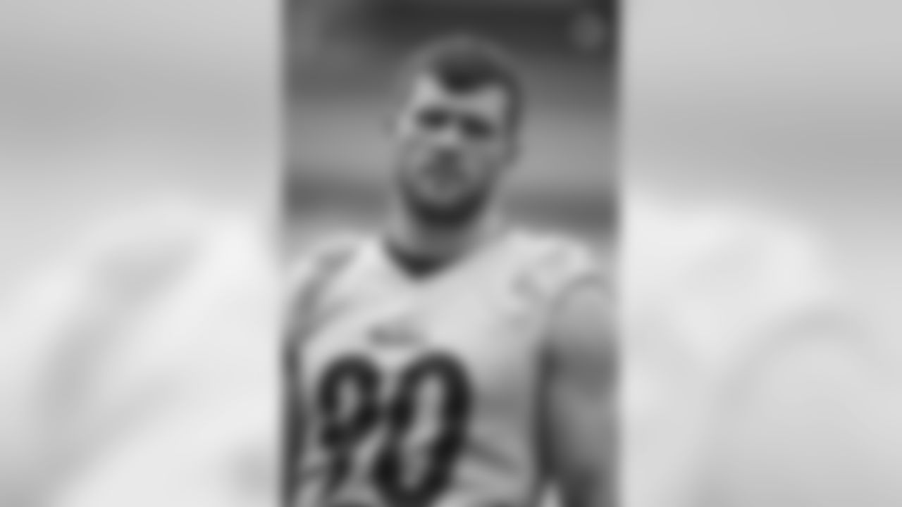 Pittsburgh Steelers linebacker T.J. Watt (90) trains at Heinz Field during the Steelers 2020 Training Camp, Sunday, Aug. 16, 2020 in Pittsburgh, PA. (Karl Roser / Pittsburgh Steelers)