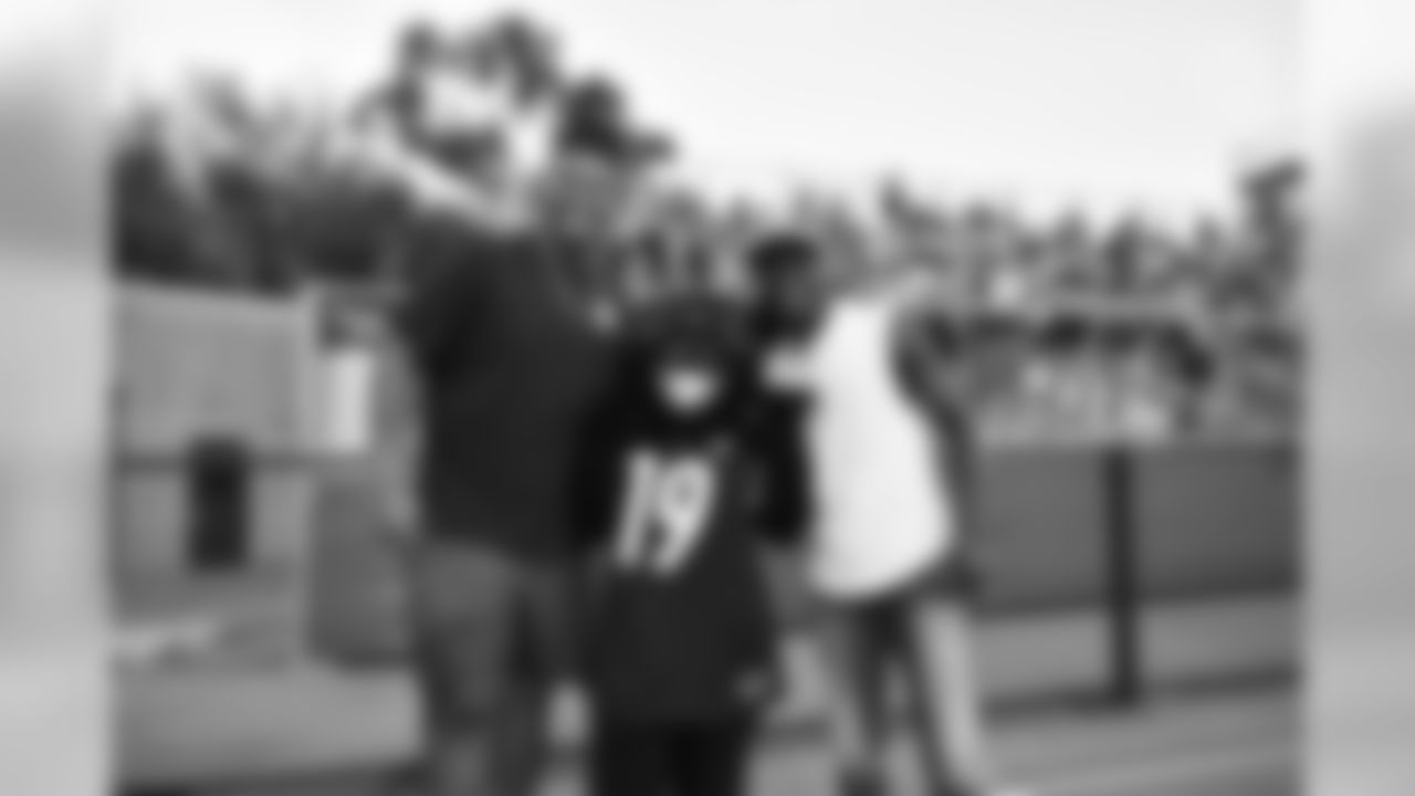 Steelers players celebrated the NFL Fantennial weekend by attending a high school football game between the Riverside Panthers and the Western Beaver Golden Beavers.