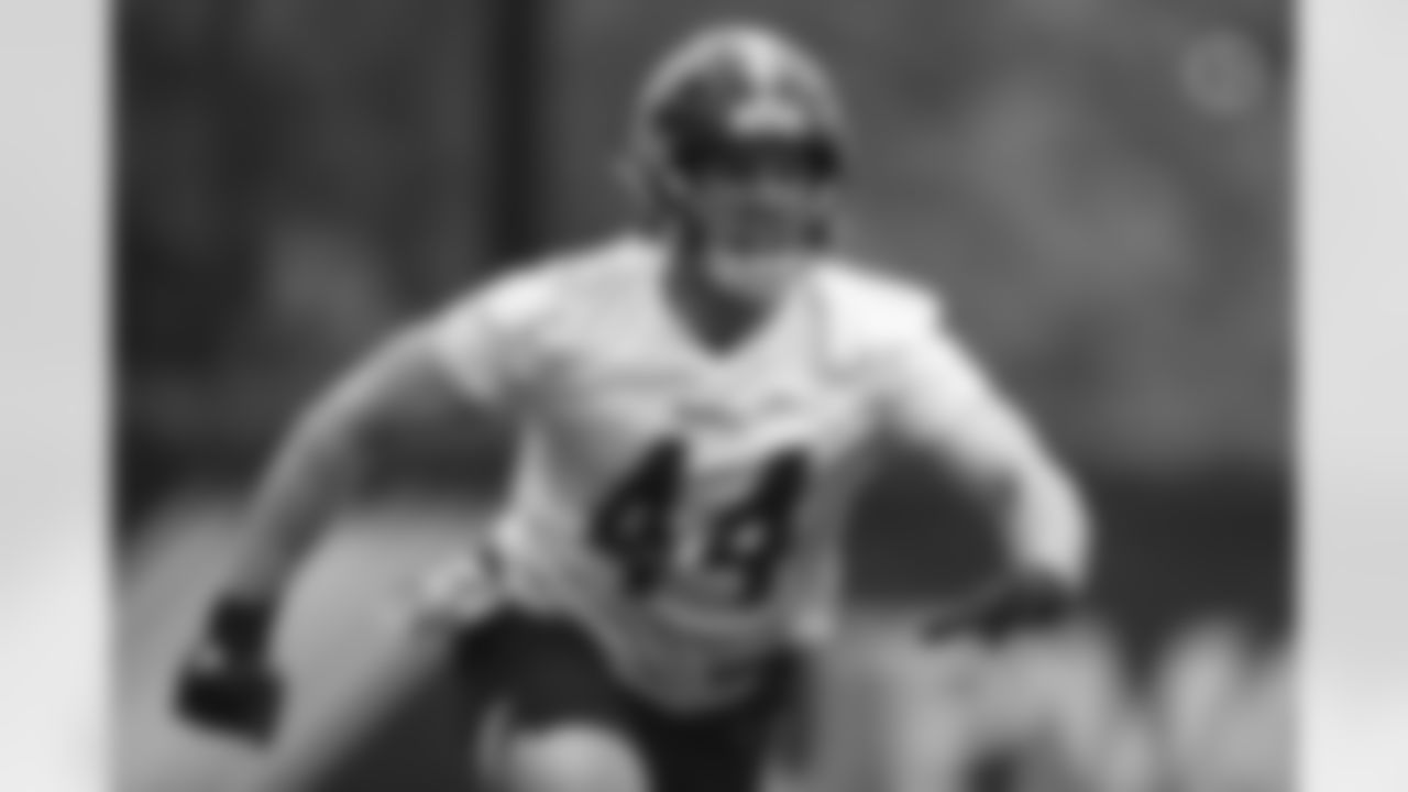 Pittsburgh Steelers fullback Derek Watt (44) participates in the Organized Team Activities (OTAs), Wednesday June 2, 2021 at the UPMC Rooney Sports Complex. (Karl Roser / Pittsburgh Steelers)